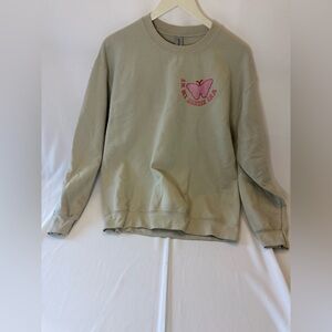 “in My Auntie Era” Women’s Medium Graphic Crewneck Sweatshirt